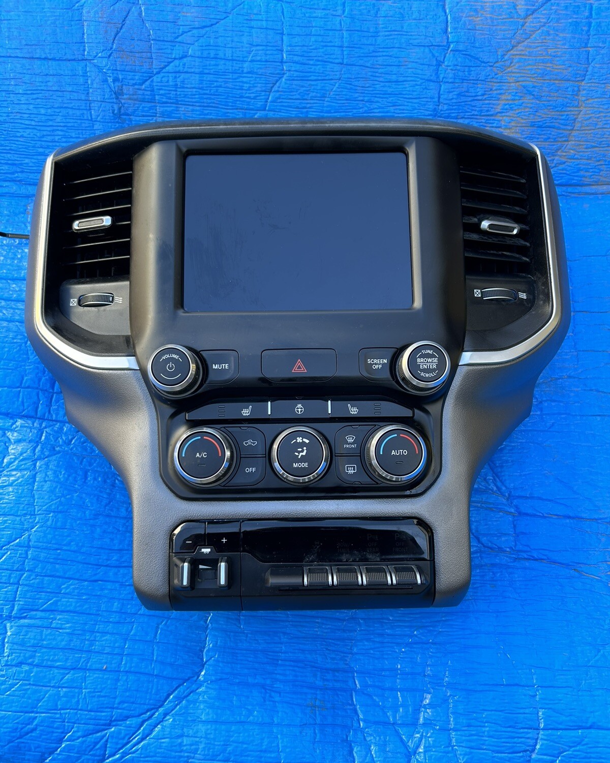 2019-2024 DODGE TRUCK NEW BODY Ram 2500 3500 8.4" SET Screen Radio VP2 19 20 21