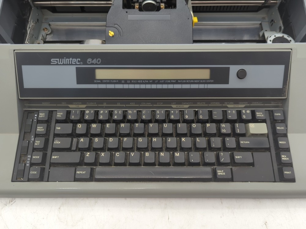 Swintec 640 Electronic Typewriter - Tested