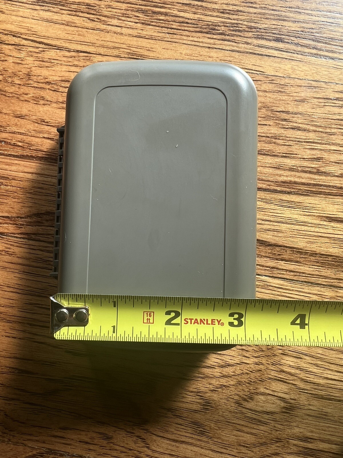 Swing Leaf Fly Box With Large Capacity (500+ flies) Grey