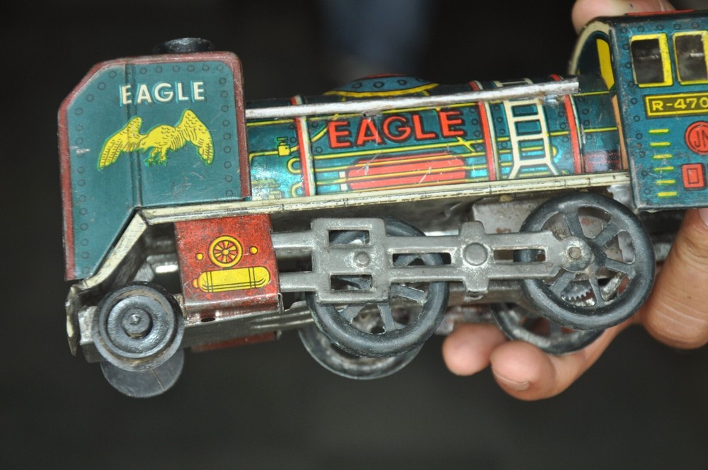 Vintage Eagle Friction R-470 Litho Train Engine Tin Toy , Japan?