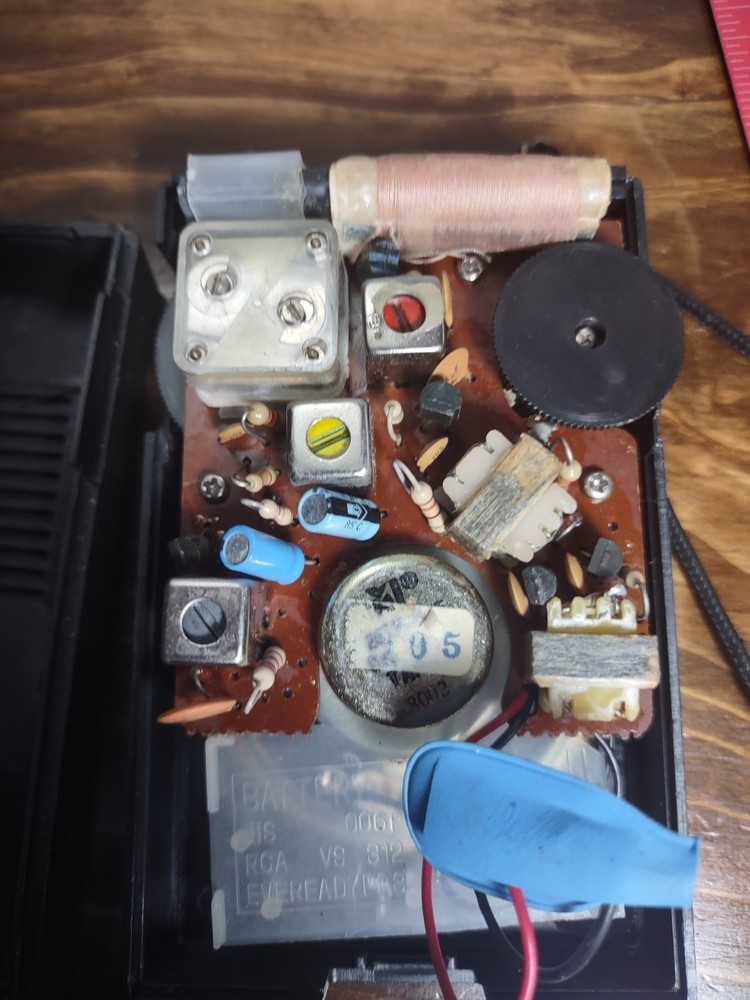 Kmart Solid State AM Transistor Pocket Radio Model 06-31-09