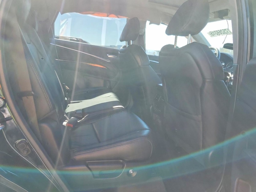 MDX 2020 Glove Box 5000588