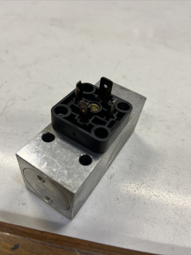 Rexroth 0821100023 Pressure Switch