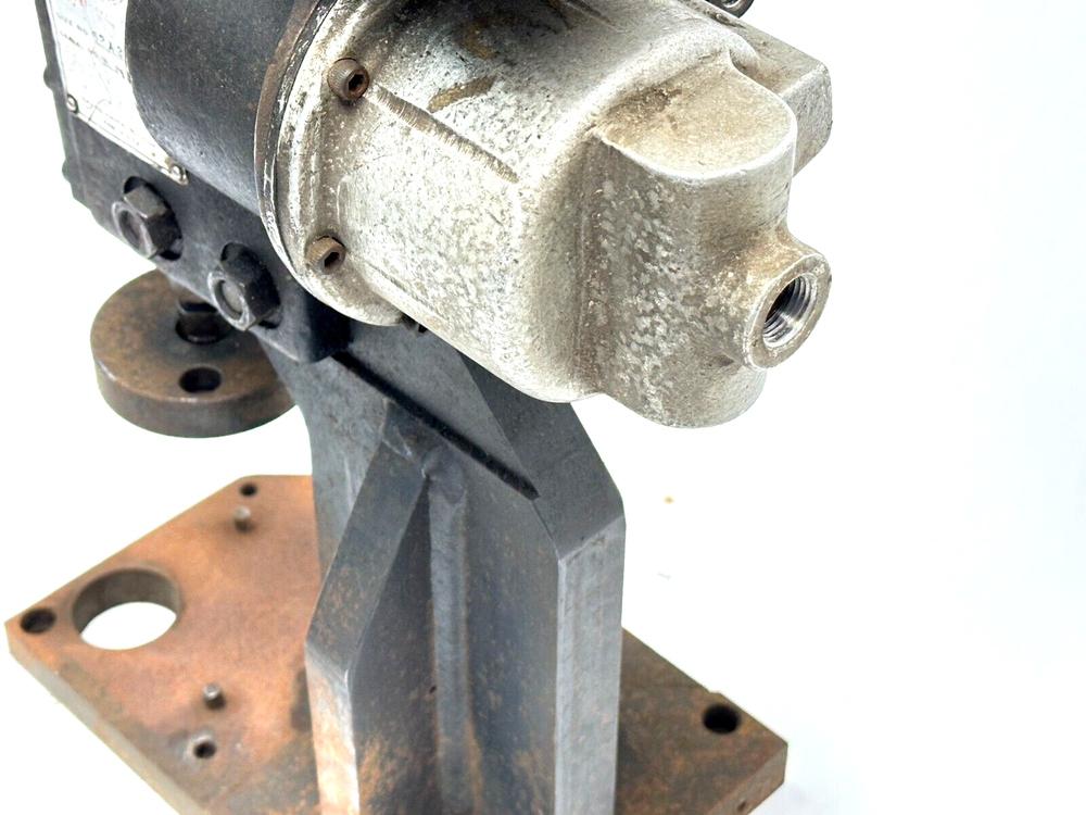 Gardner-Denver A30208 Size 52A3 Compression Riveter