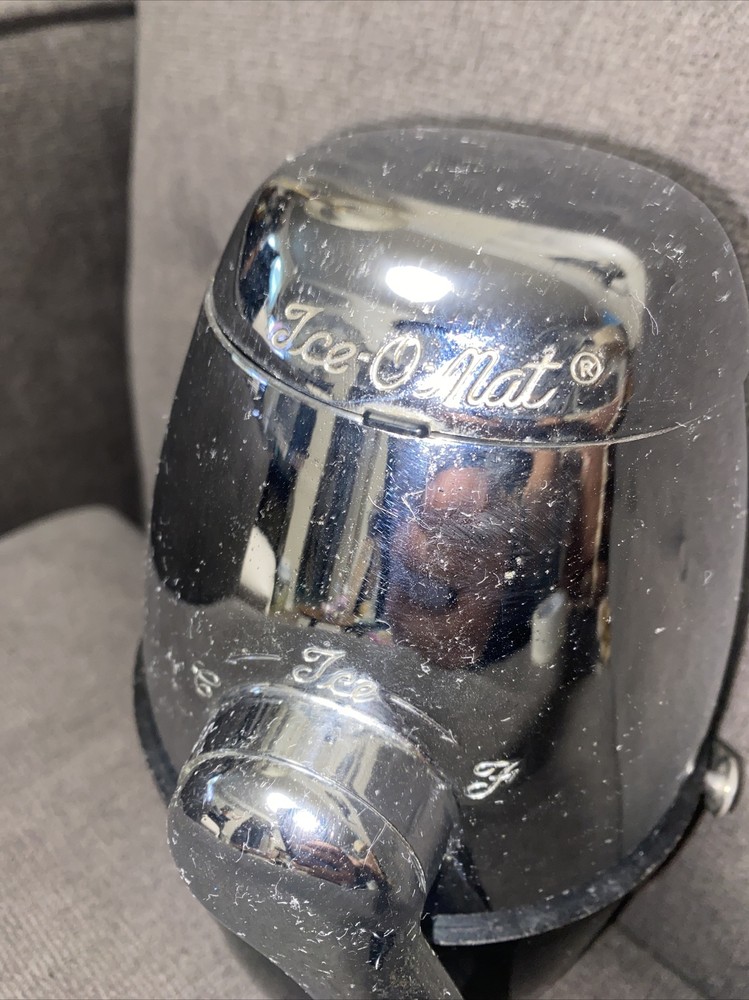 Vintage Ice-O-Mat Ice Crusher
