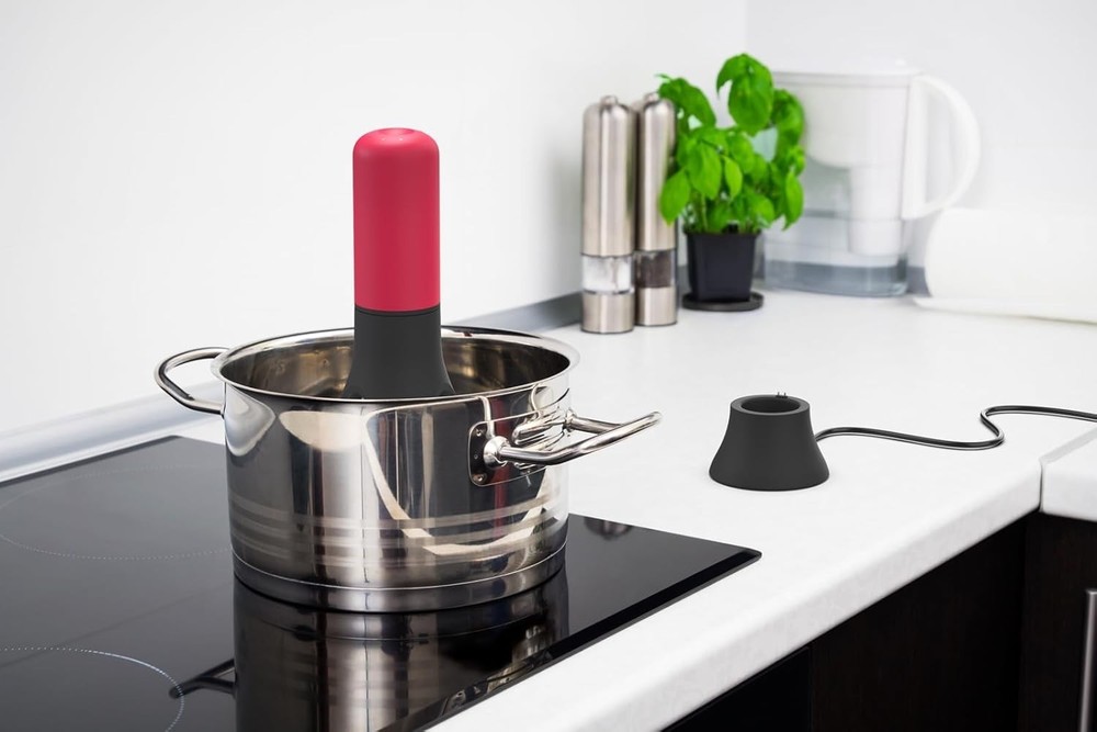 Effortless Cooking with Stirr Plus: Automatic Stirrer with USB Charging & Timer