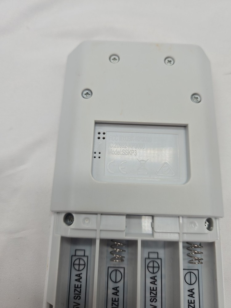 Simplisafe Model SSKP3 Home Security System Wireless Keypad - White Used