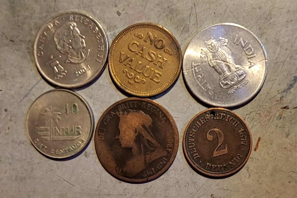 Coins from Various Countries 6pcs  j6