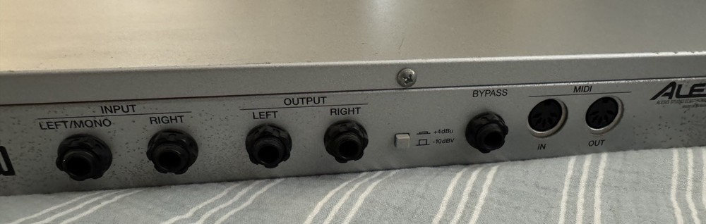 Alesis Akira Multi-fx ModFx - Multi Effects Processor