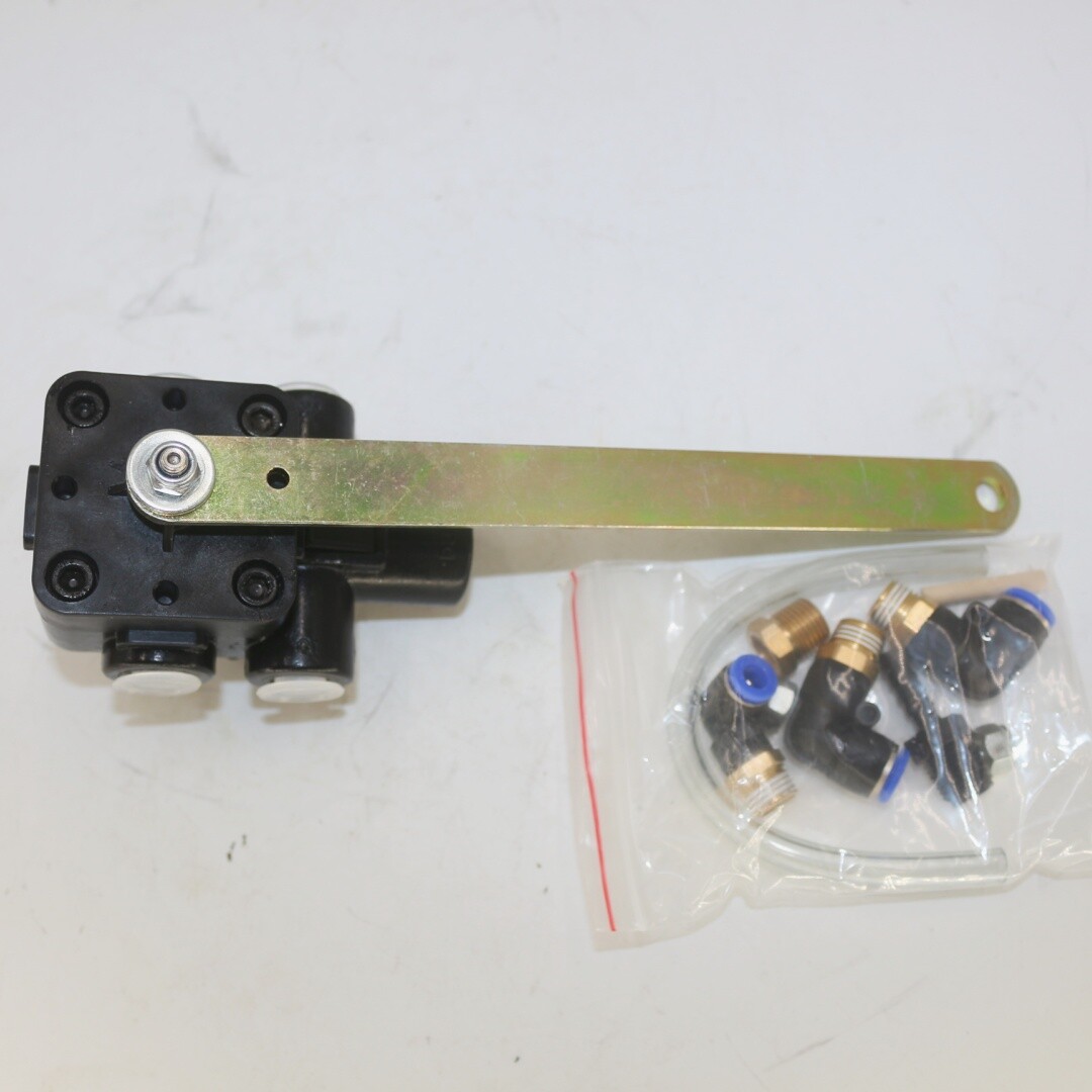 New Height Control Leveling Valve HV9990 For Peterbilt 335 337 357 359 377 USA