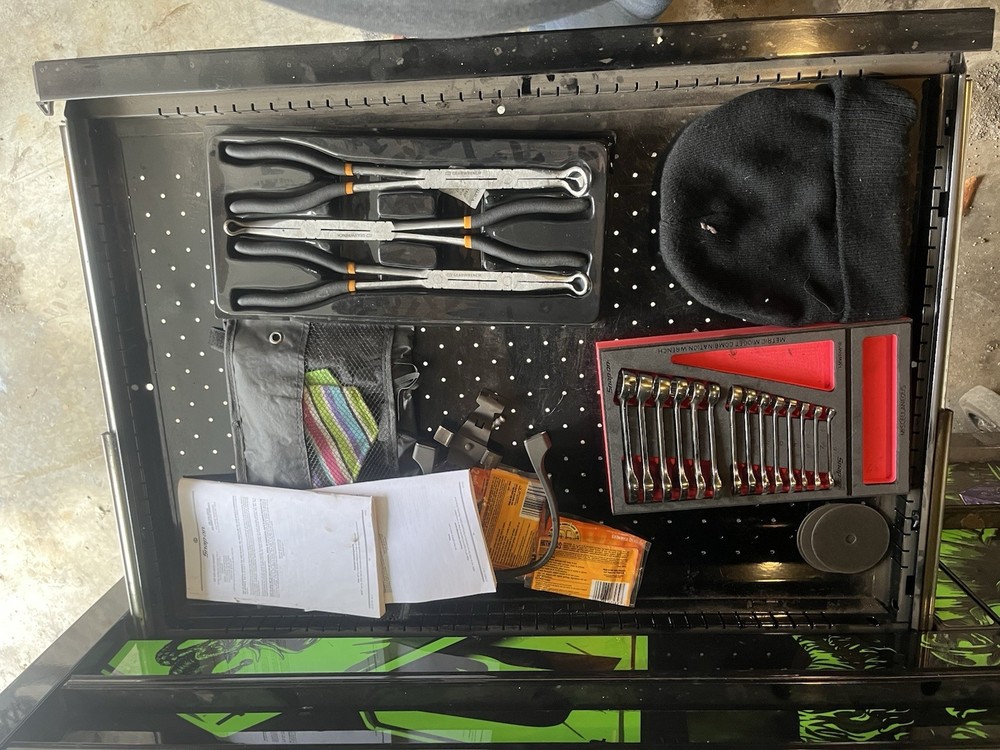 Snap On Tool Box And Us General Roll Cart
