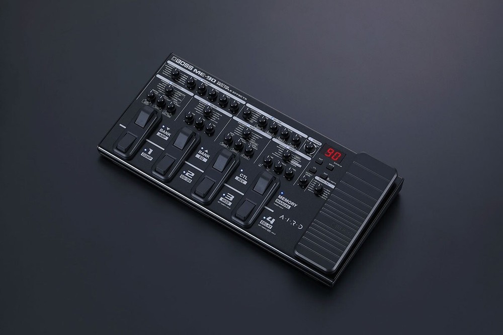 Boss ME-90 Multi Multiple Effect Guitar Pedal Board W/Box