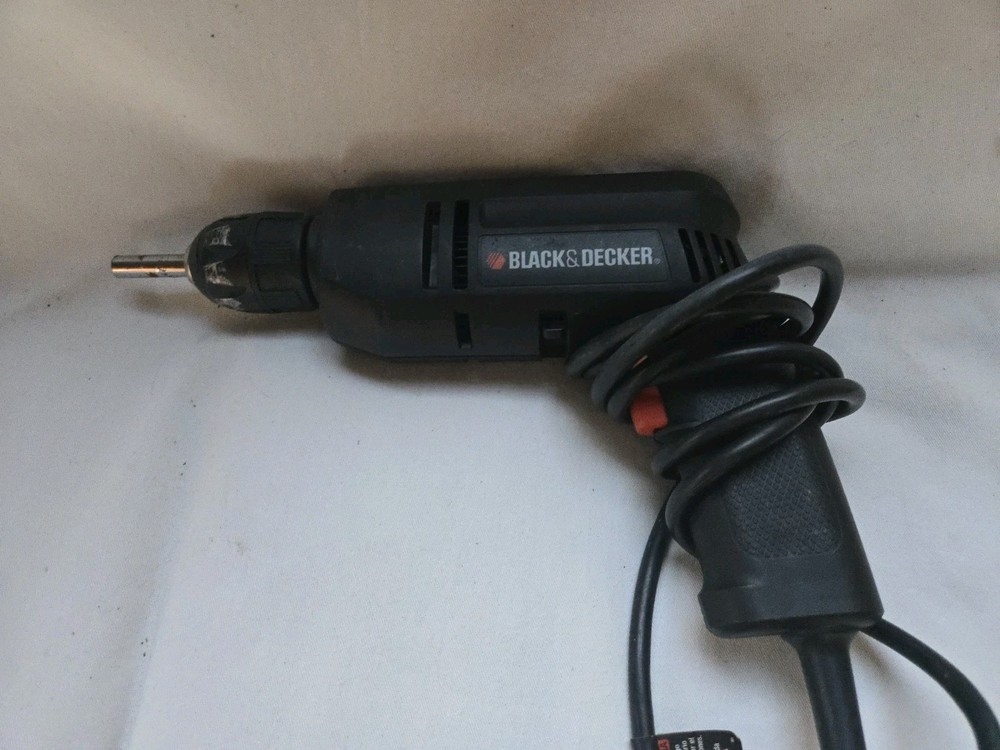 Black& Decker Corded Drill.