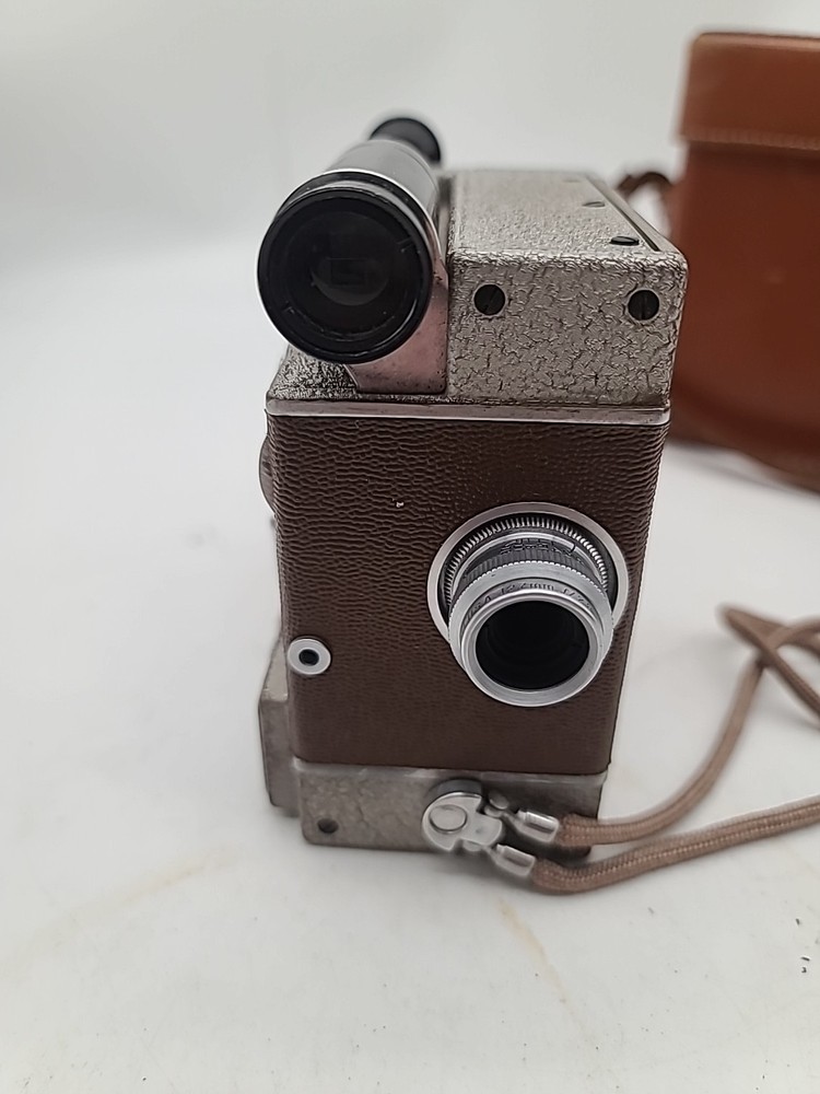 Revere 8 Camera 8mm With Case