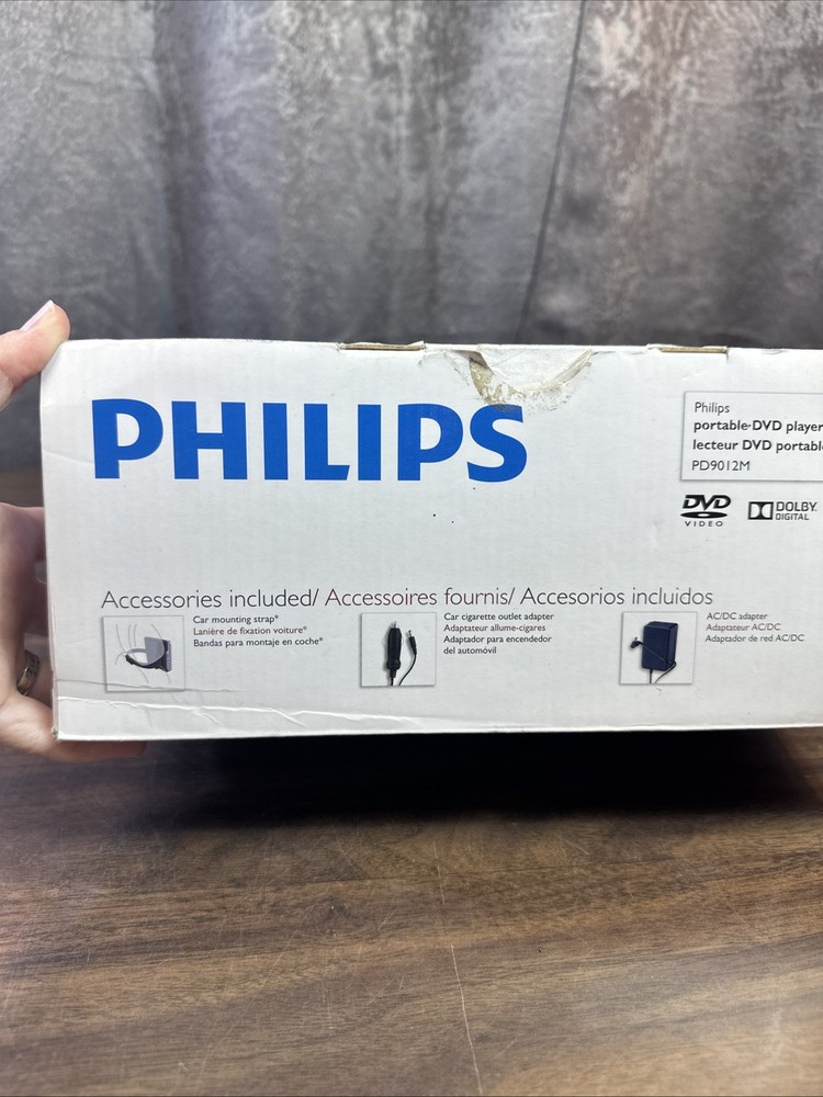 Philips PD9012M/37 9" LCD Portable DVD Player, Does Not Include Second Screen