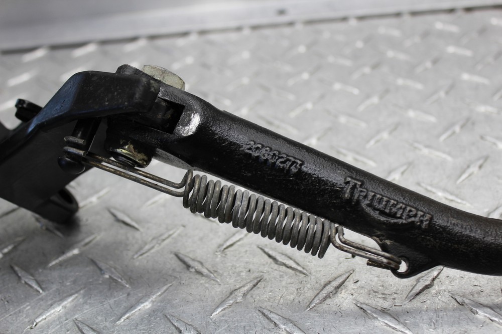 1998 TRIUMPH THUNDERBIRD KICKSTAND
