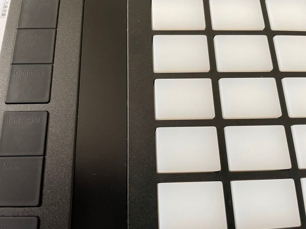 Ableton Push 2 MIDI Controller 64-Pad Ableton Live w/ Power Adapter UDG Case Box