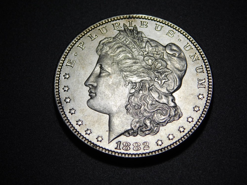 OLD WEST US COINS 1882 MORGAN SILVER DOLLAR
