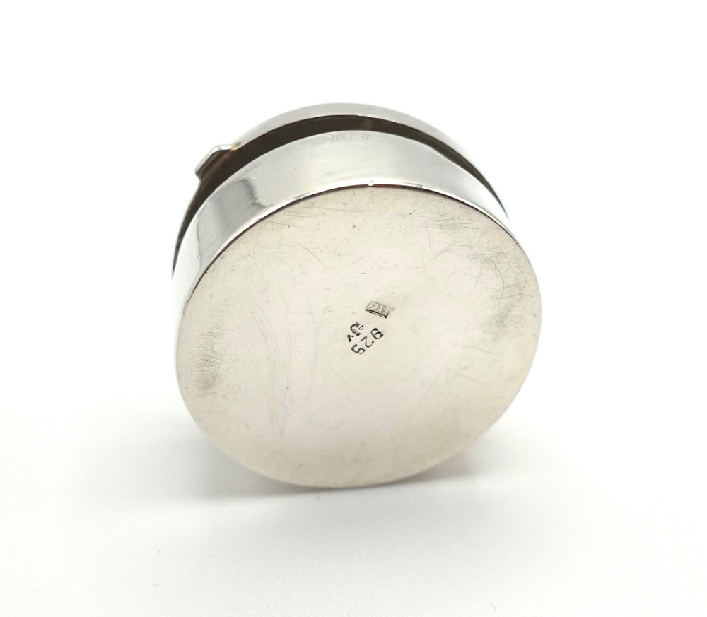 Sterling Silver Pill Box / Snuff Box - Hallmarked