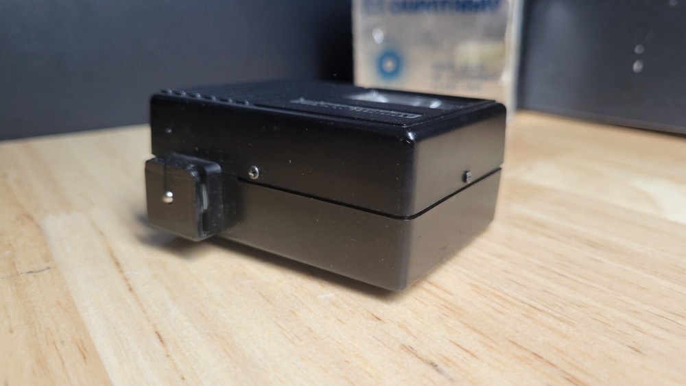 Vintage Quanatray Mini II Solid State DC Electronic Flash Unit with Original Box