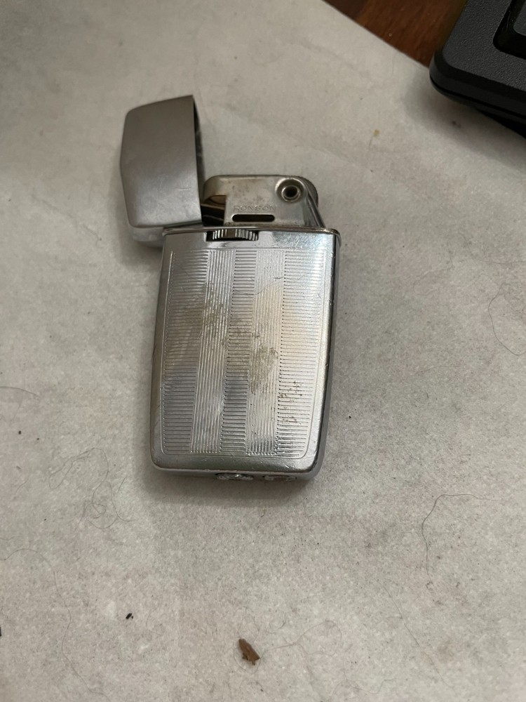 Vintage Ronson Gas Lighter Used Untested