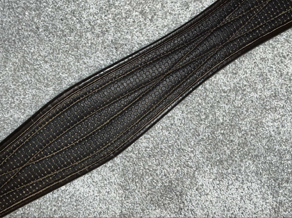 Ovation English Horse Girth- 52"