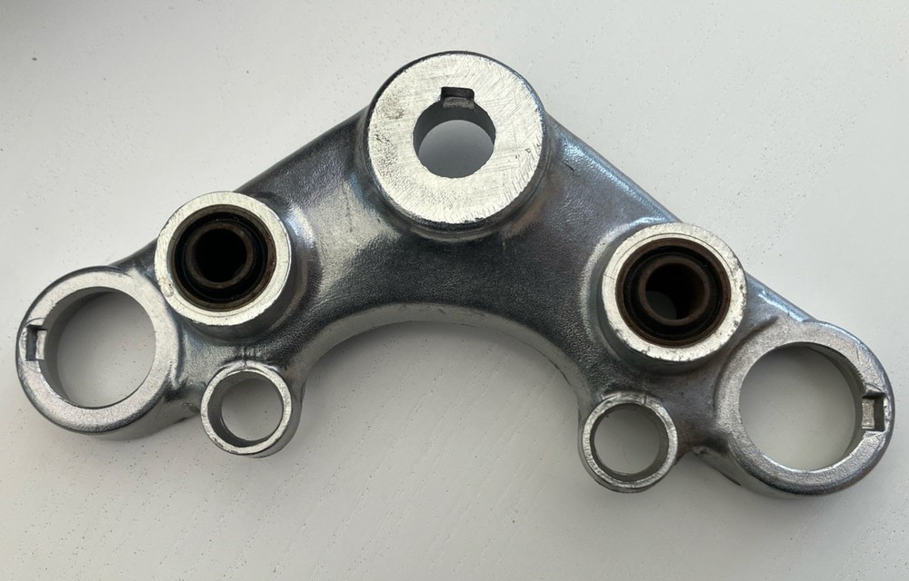 Suzuki T500 Top Yoke