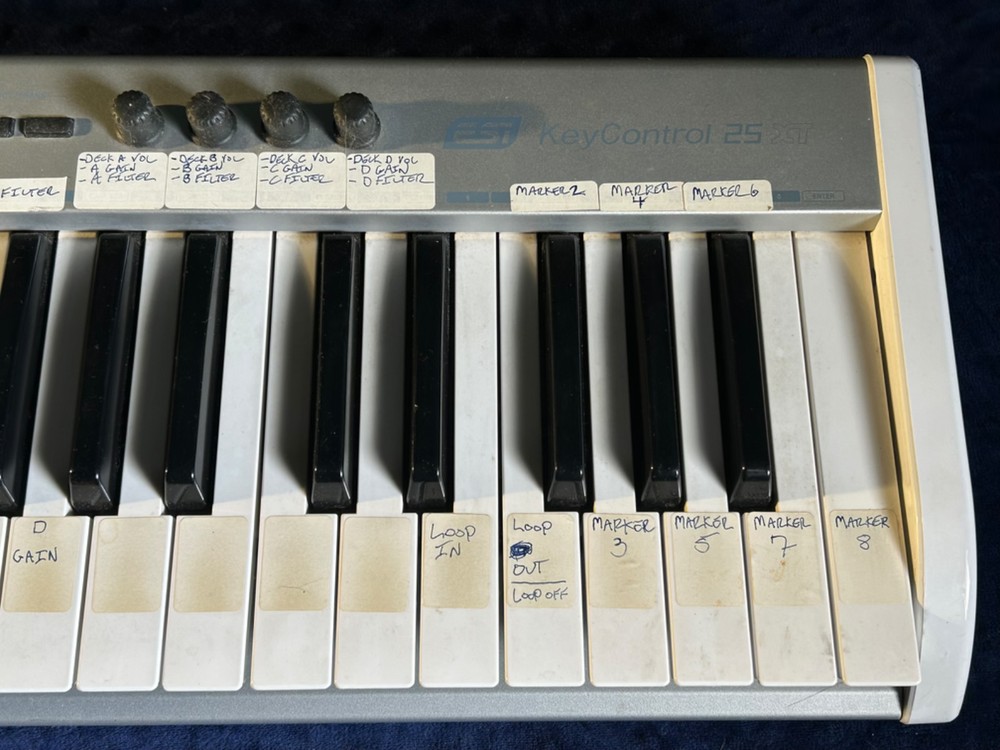 ESI Key Control 25XT Keyboard/Controller (Midi/USB)