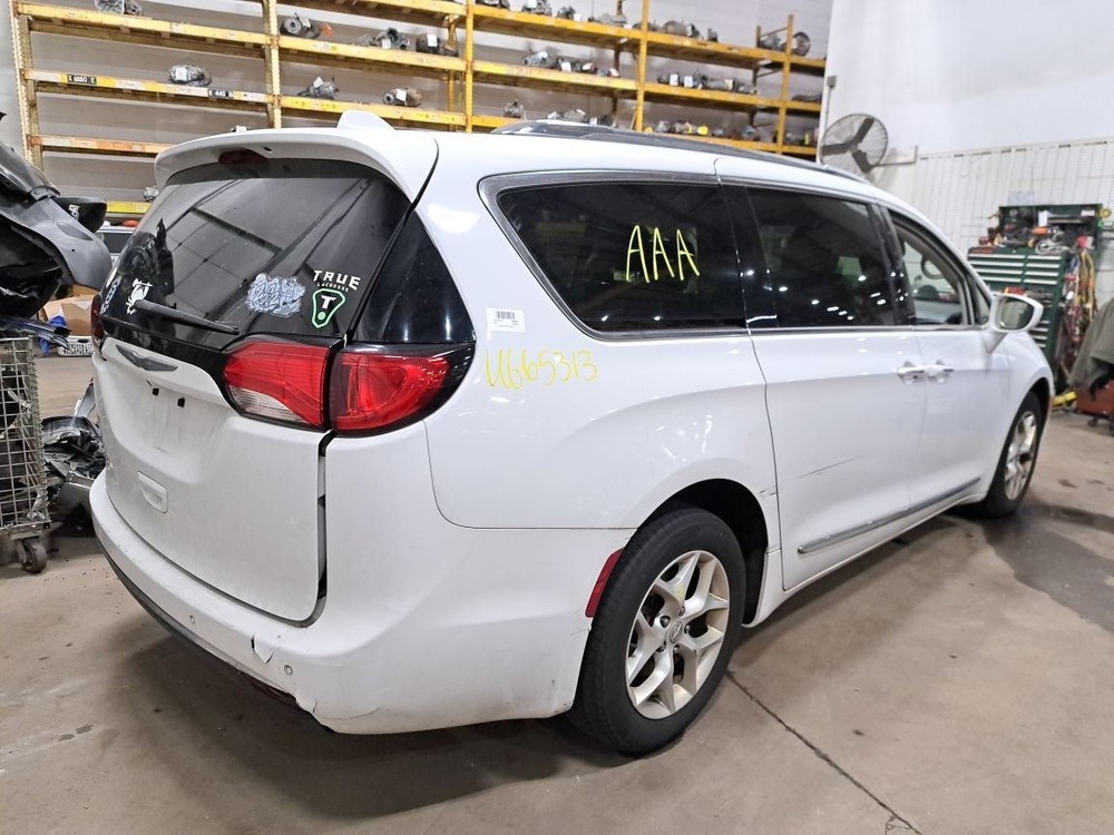 2017 Pacifica Jack Sku#4289514