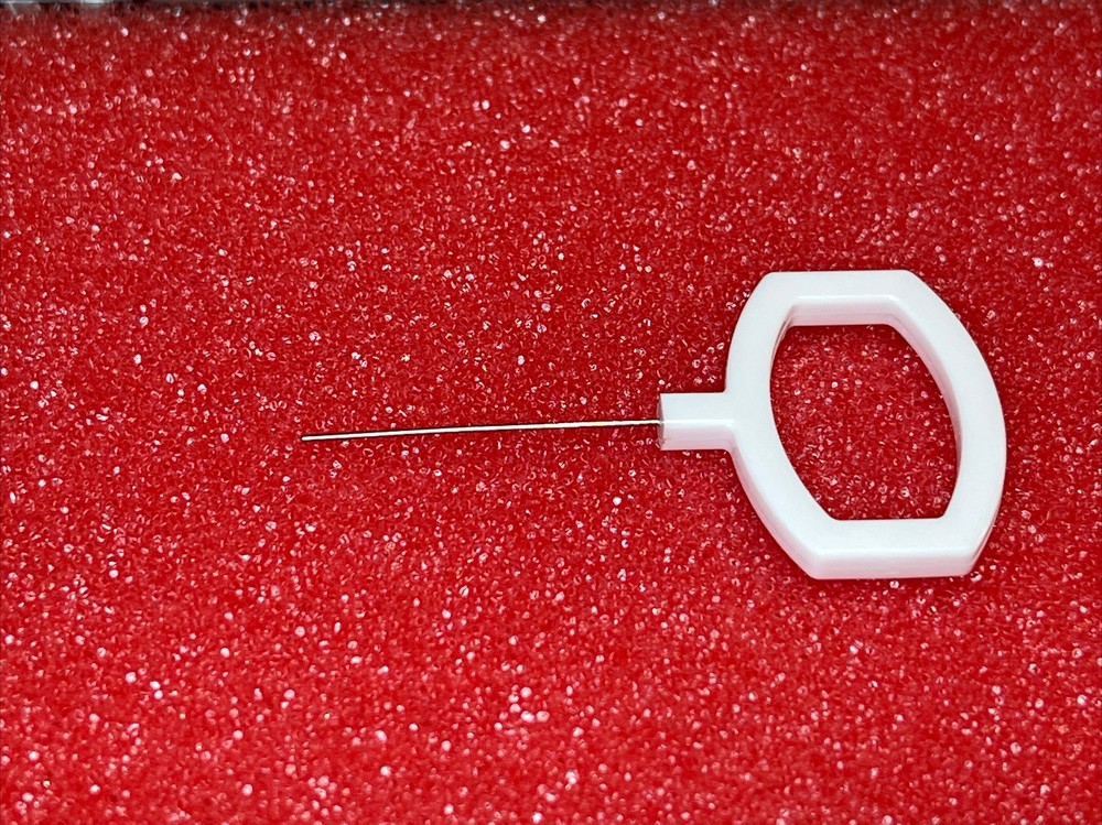 Drummond Manifold Tip Cleaning Wire Autoclavable Includes Manifold Case