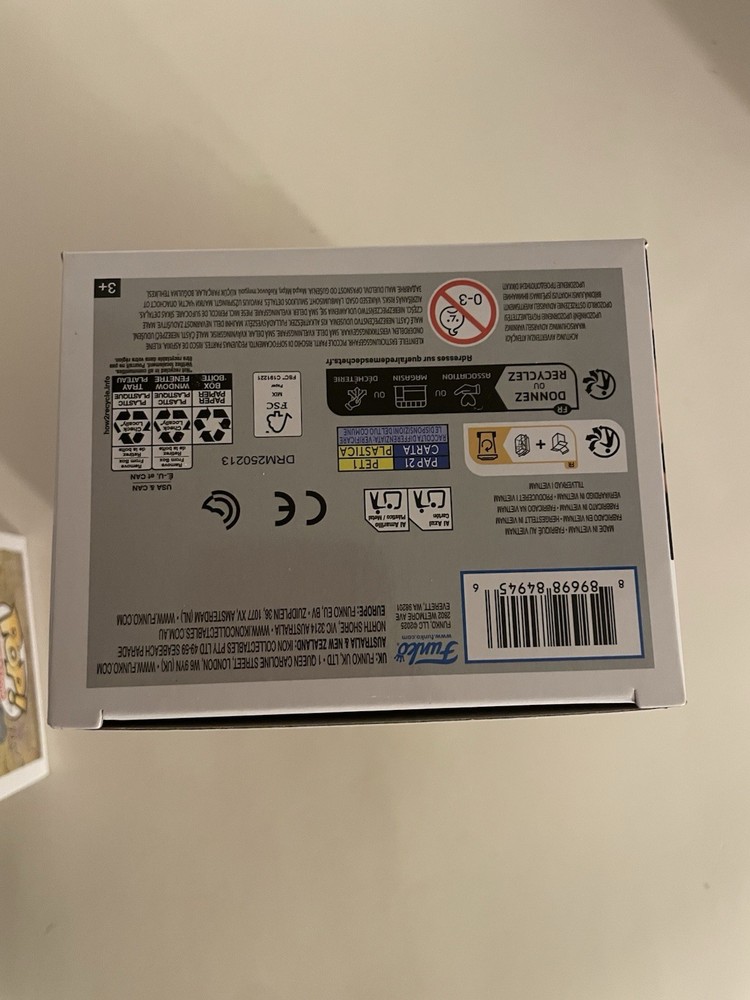 Funko Pop One Piece Marshall D. Teach #1921 Chase & Common Bundle (1)