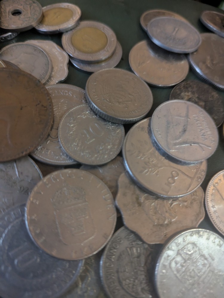 20 Foreign Coins Mixed Modern ! Random Pulls