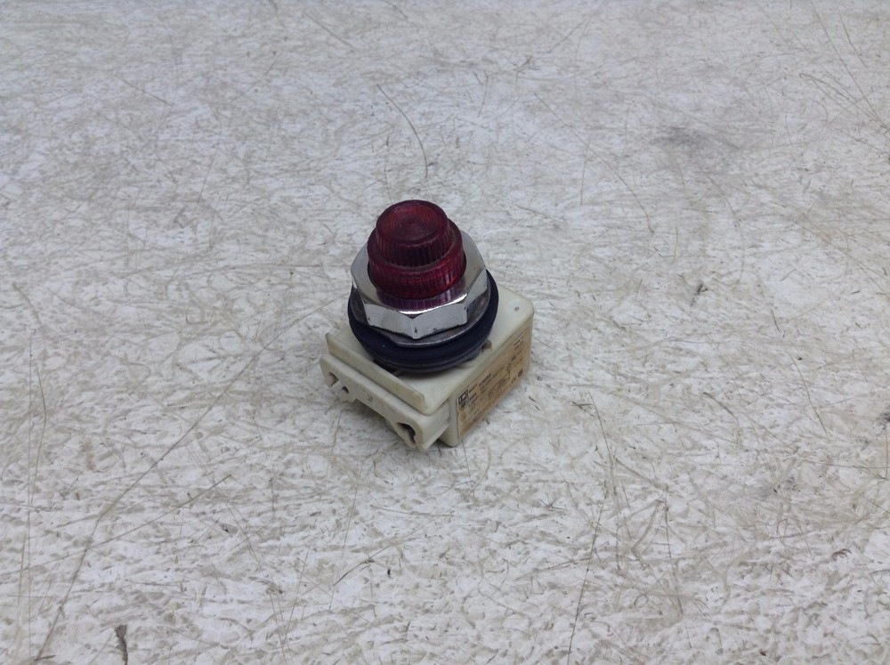 Square D 9001KM35 Red Illuminated Indicator Pilot Light Button 9001 KM35