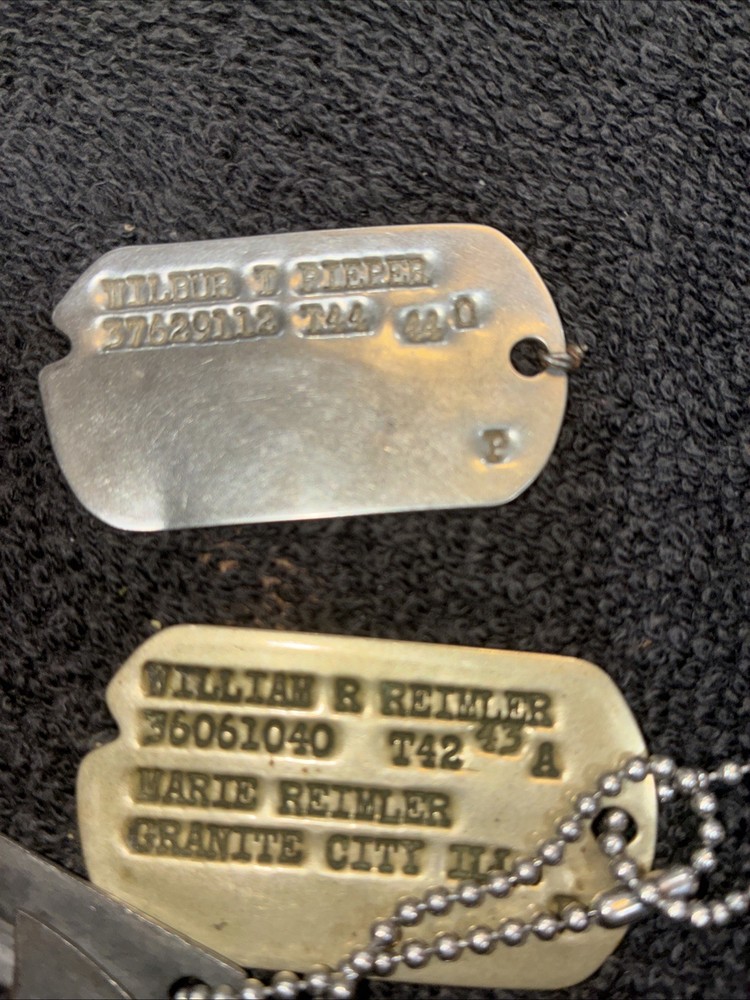 WW2 US ARMY DOG TAGS -TWO BROTHERS- Lot #219