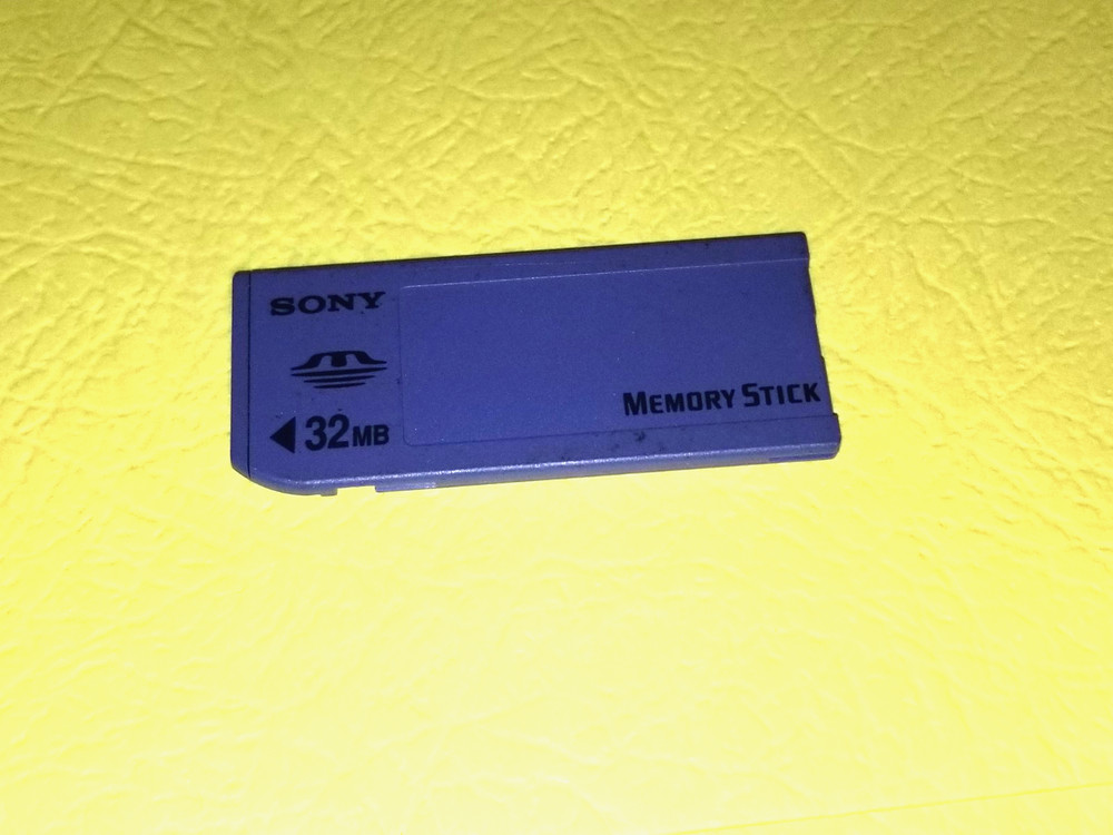 Sony 32 mb Memory Stick Card