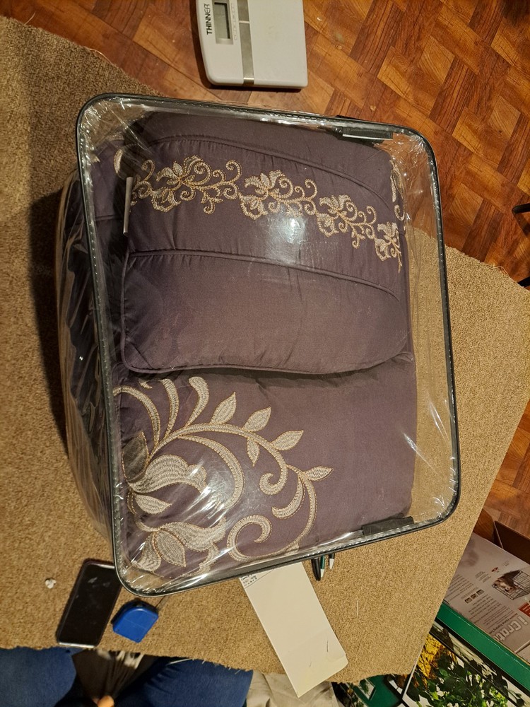 ESCA Luxury 7 Piece Comforter Set Queen