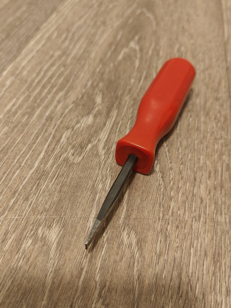 Mac Tools USA Vintage Flat Screwdriver Red Hard Handle PH2A