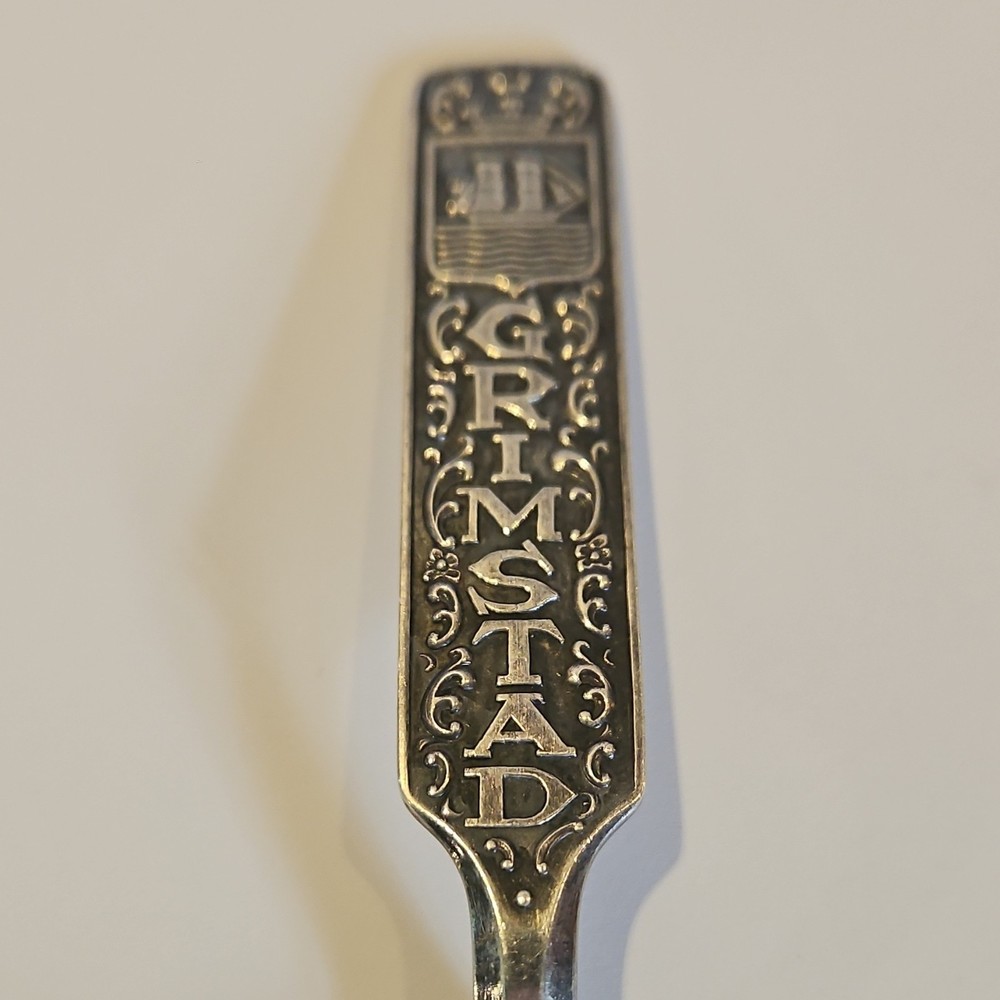 Grimstad Silverplate Souvenir Spoon with Crest Flatware-Place Settings