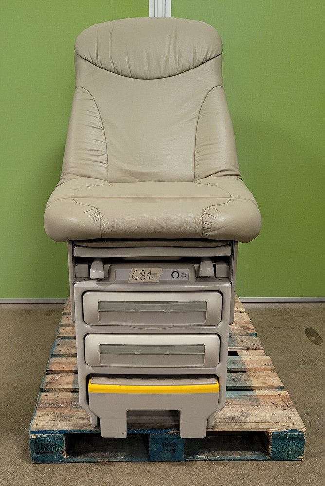 Midmark 604 Exam Table