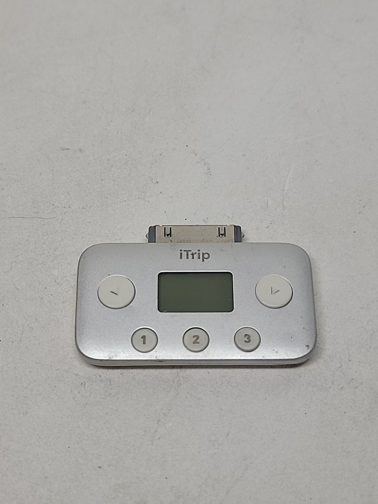 Collectors' Item - Griffin iTrip FM Transmitter For iPod iPhone- Model P-1203