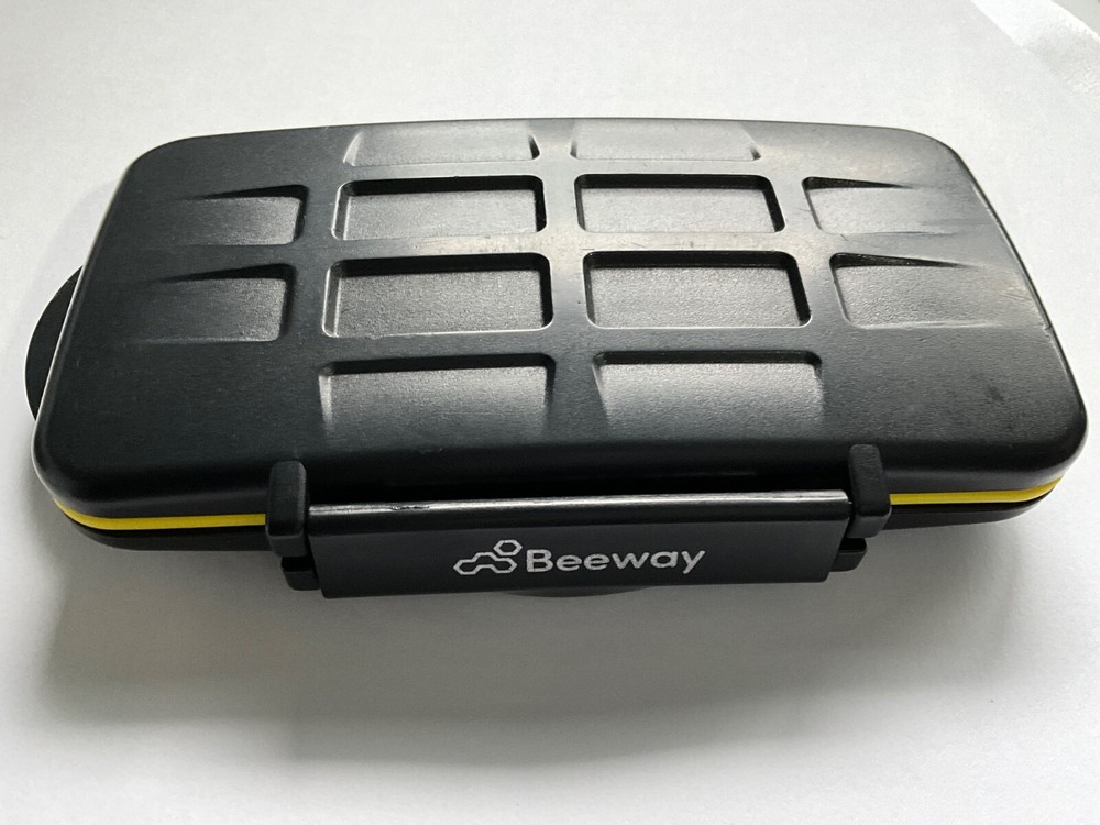 1pc(USED) beeway Hard case for SANDISK CF TYPE II compactflash storage case