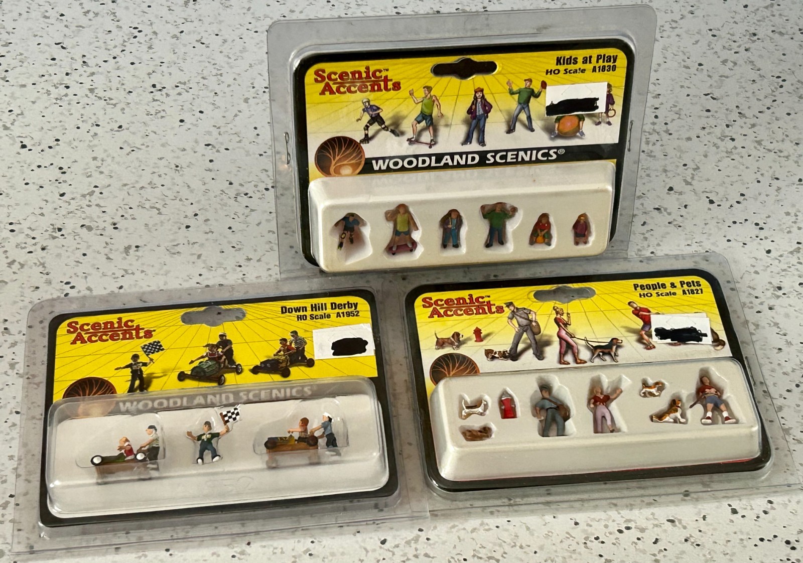 Woodland Scenics "Scenic Accents" Outdoor Activities 3 sealed sets of figures C8