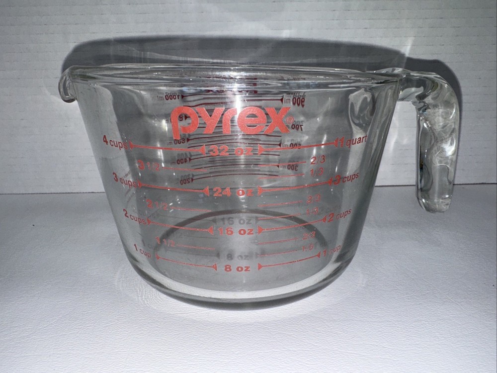 Pyrex 4 Cup Glass Measuring Cup