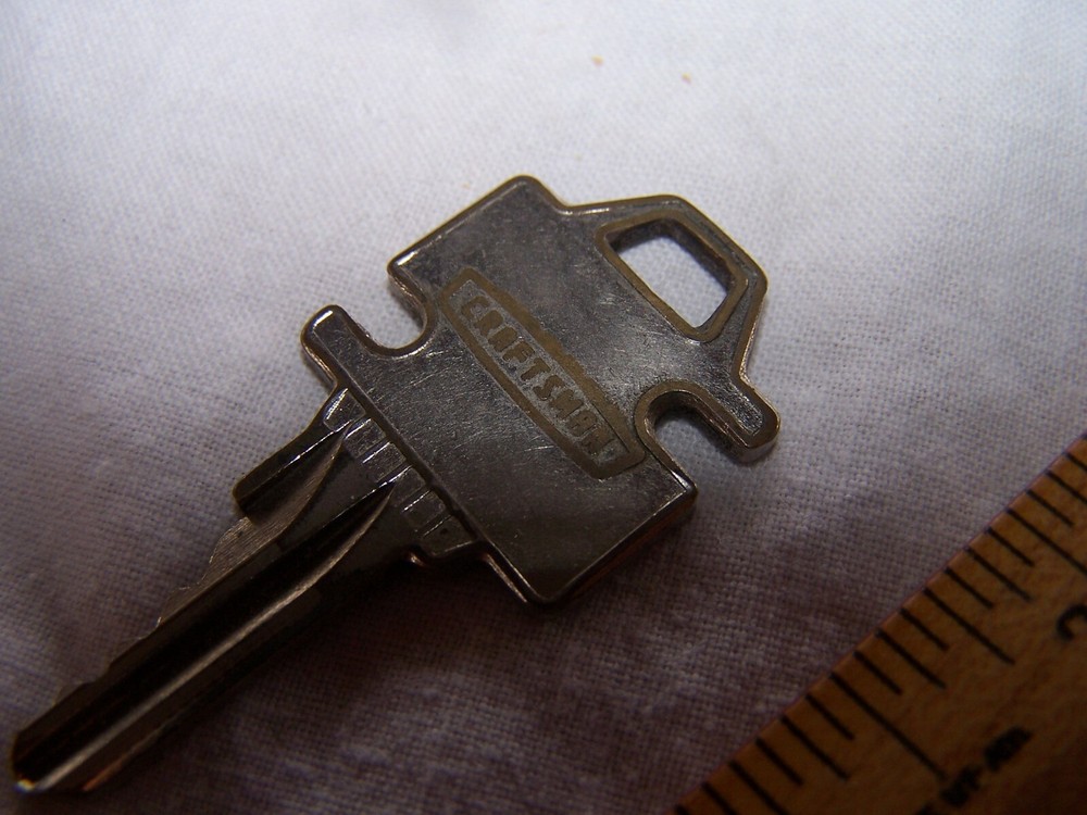 Vintage CRAFTSMAN Key # EL 16 - ? Tool Chest Cabinet Box Case