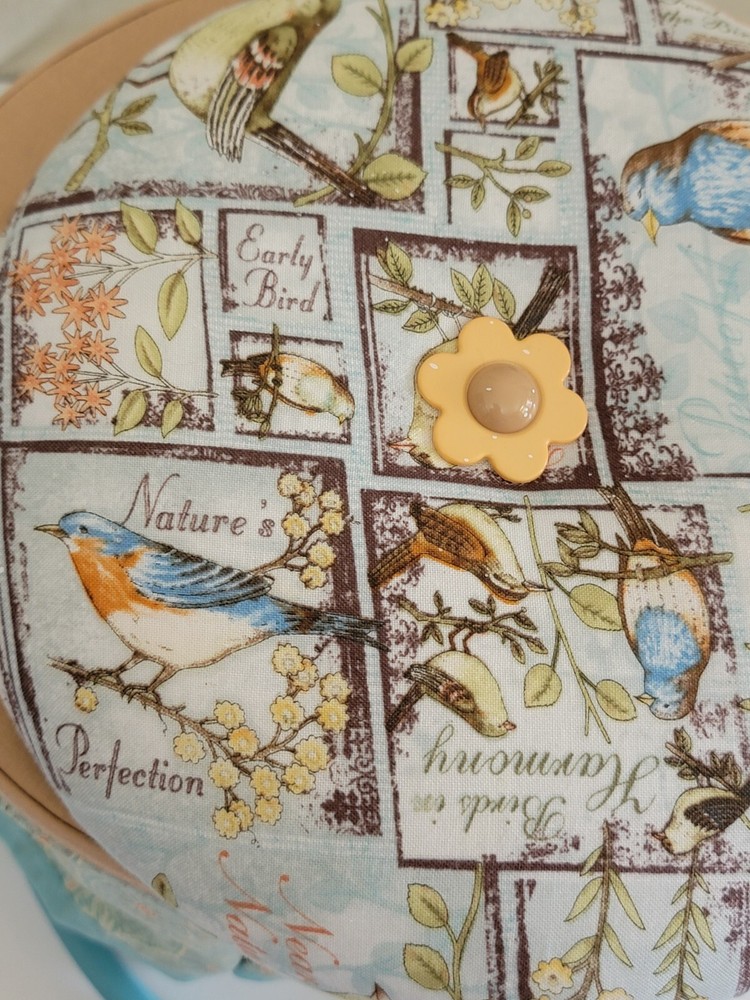 Vintage Sewing Basket With Handle