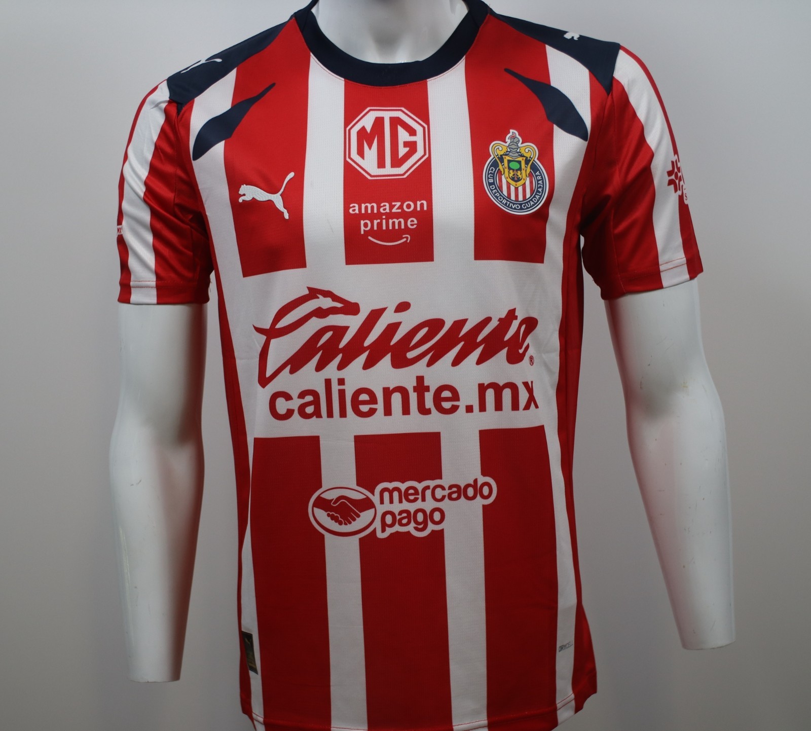 CHIVAS LOCAL 25/26 CON PARCH LIGA MX  (Talla Reducida) slim fit LEER DESCRIPSON