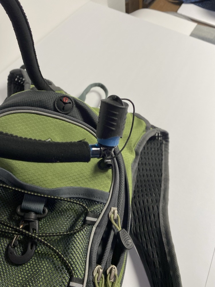 High Sierra Hydration Backpack Green Mesh Back