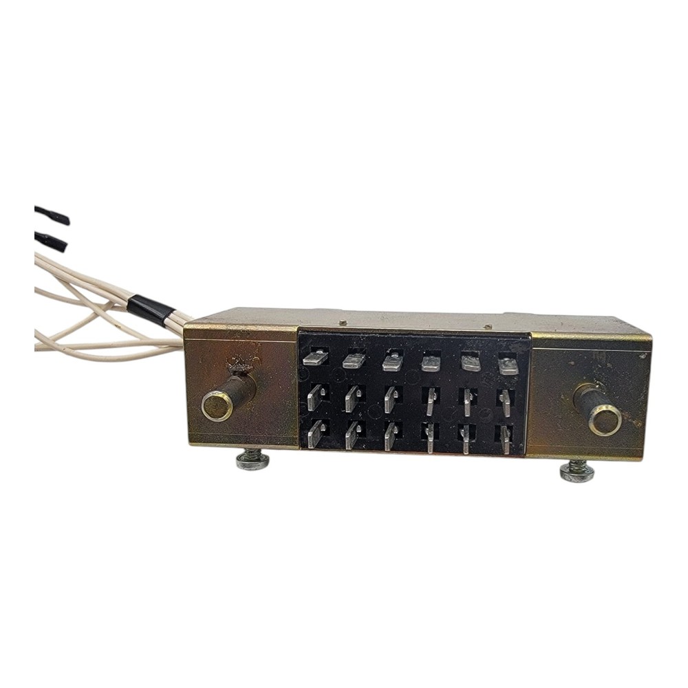 AP Automatic Products Vending Machine Shelf Drawer Plug Harness Bracket 6600