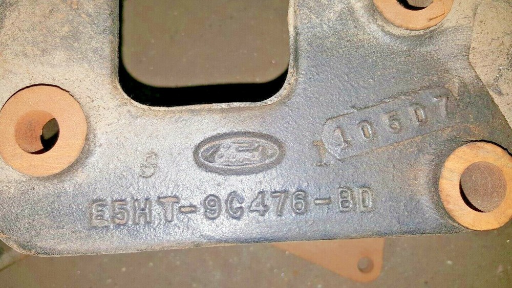 FORD MOUNT SUPPORT BRACKET E5HT-9C476-BD