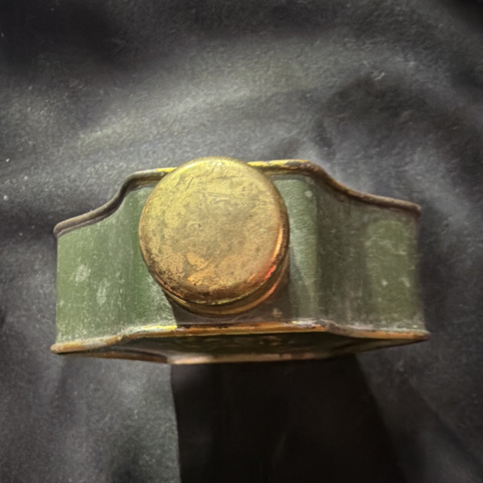 Palmolive Rose Egyptian Talcum & Bath Powder Advertising Tin Green Gold Pink